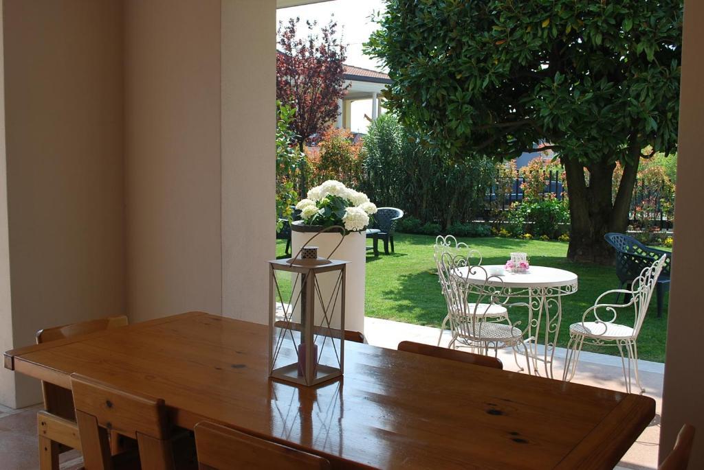 B&B Villa Bianca Sona Exterior foto